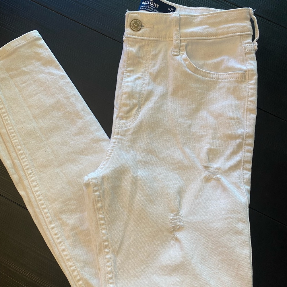 Hollister white high-rise super skinny jeans